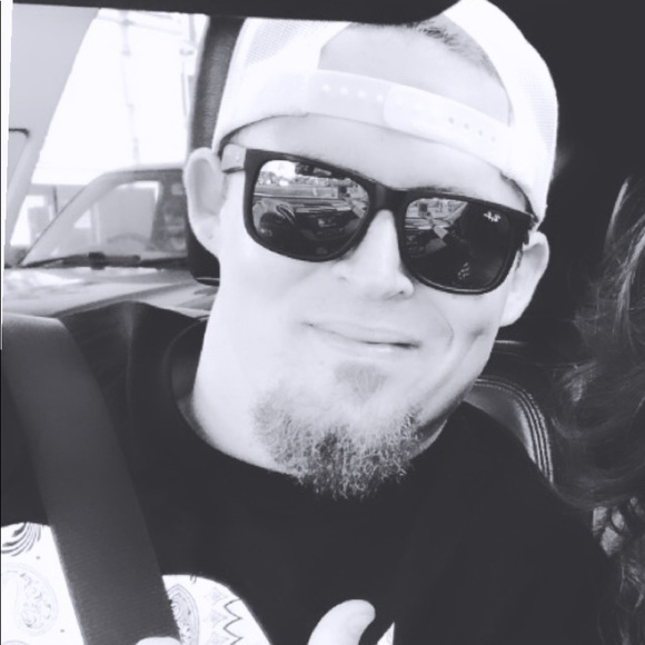 Meet your Posher, Kevin - Picture 1 of 1